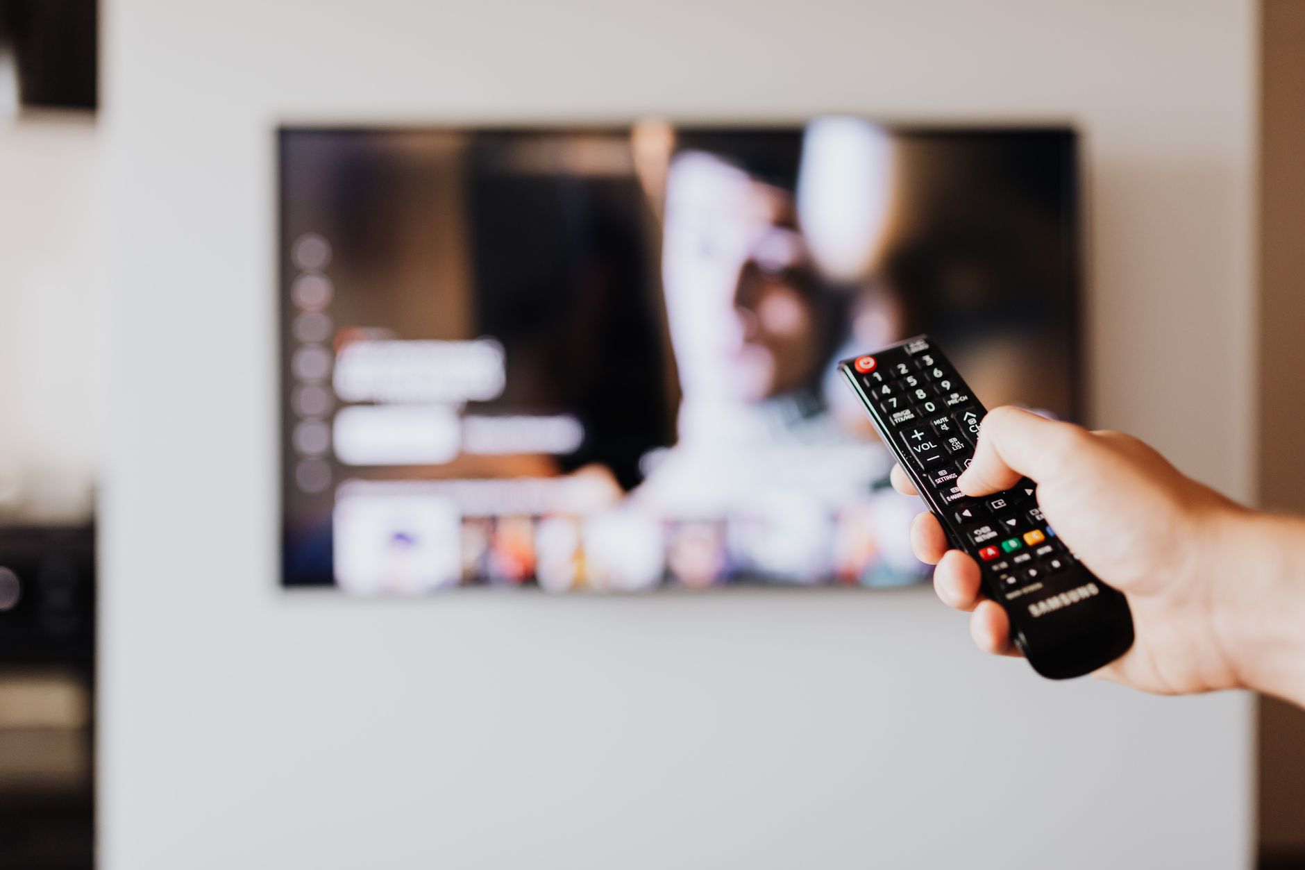 televizoare smart tv de 120 cm